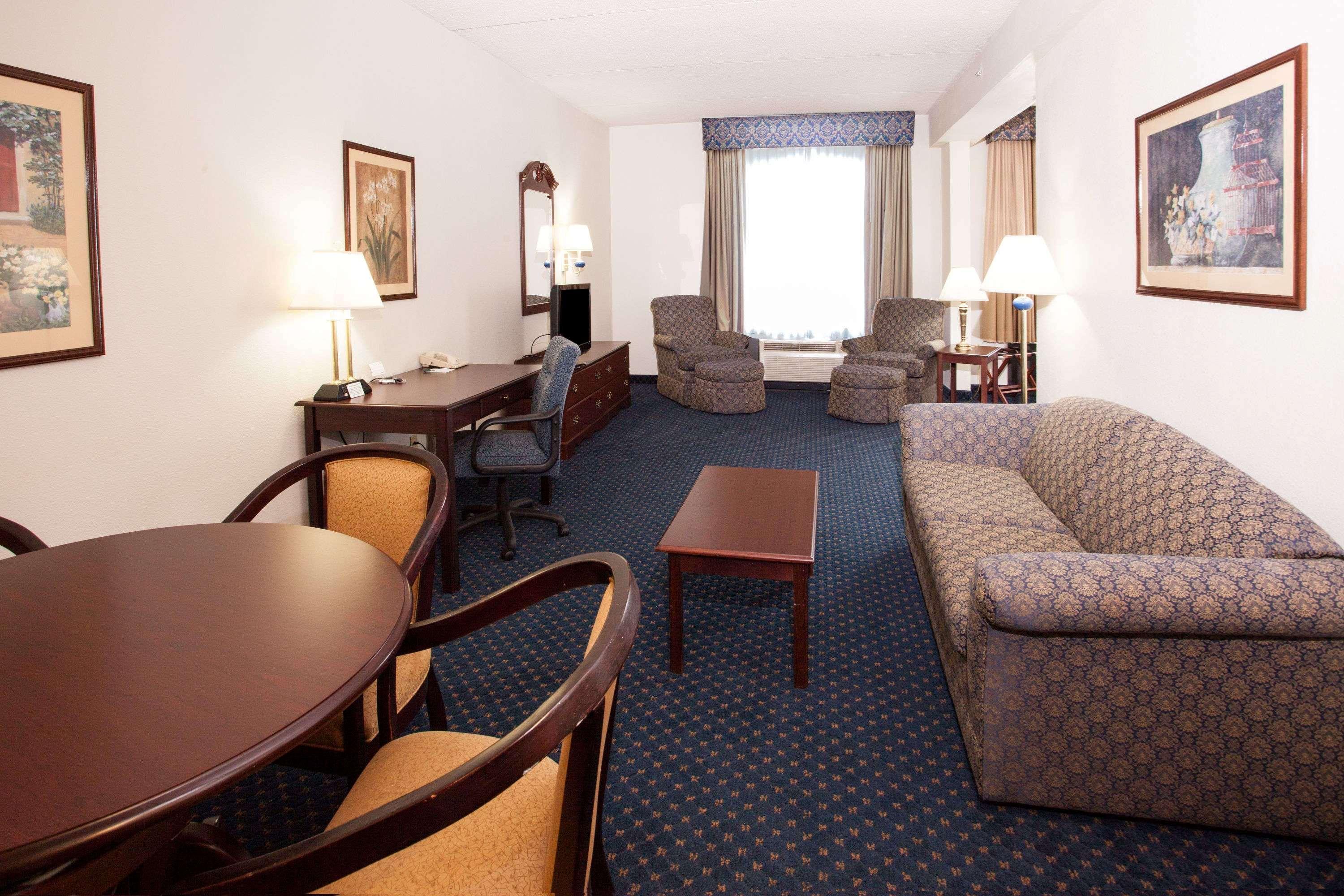 Hotel Wingate By Wyndham Atlanta/Six Flags Austell Extérieur photo