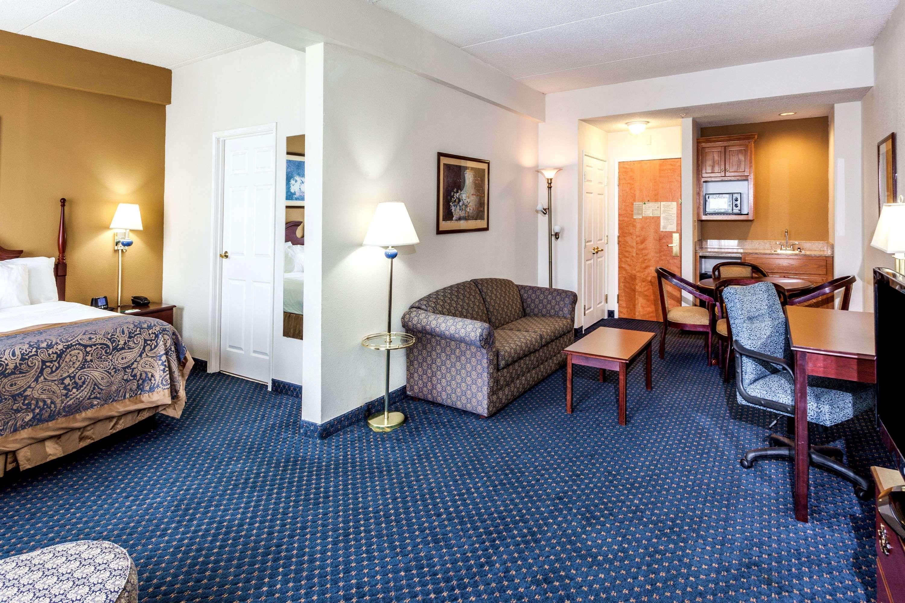 Hotel Wingate By Wyndham Atlanta/Six Flags Austell Extérieur photo