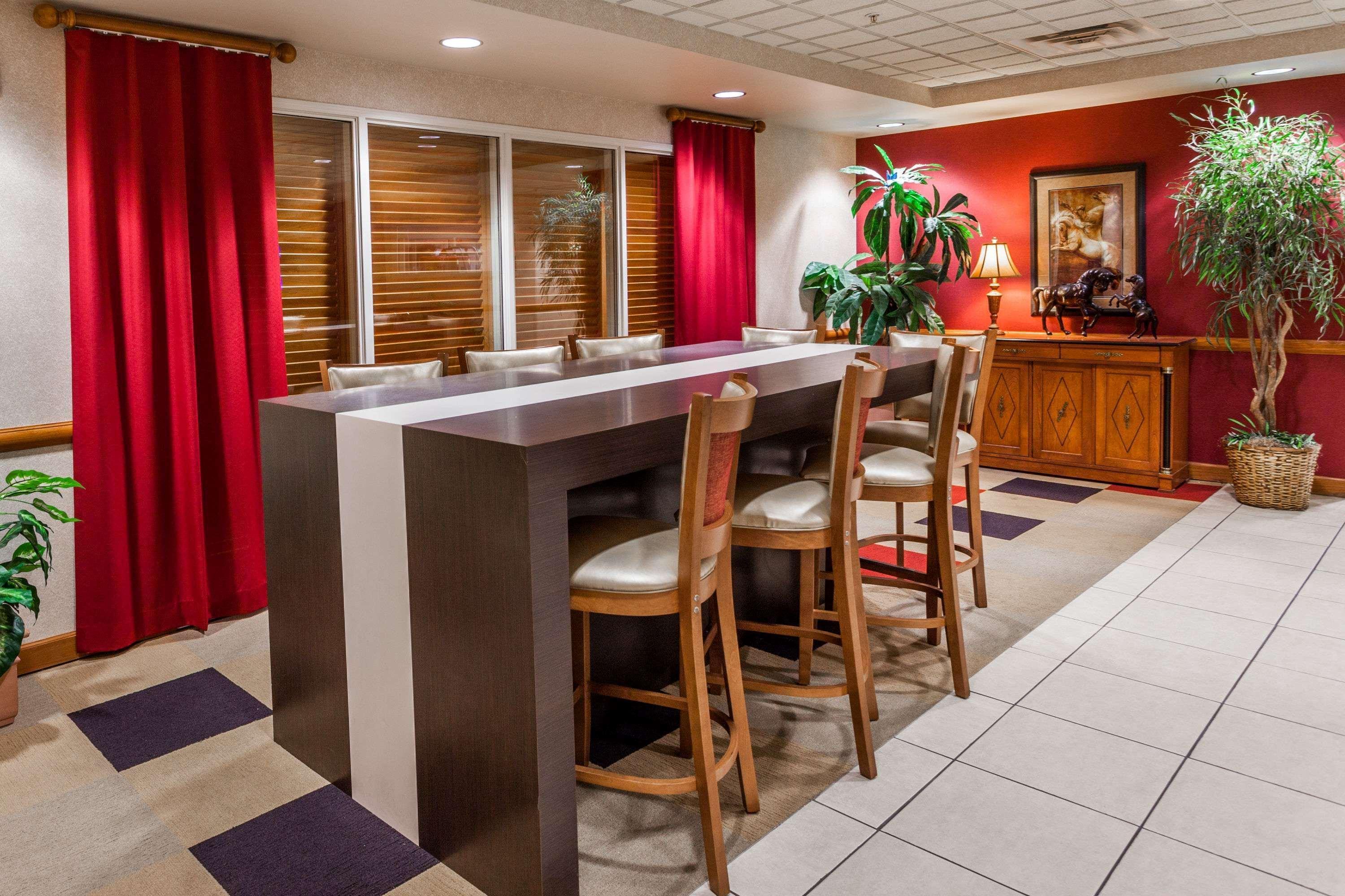 Hotel Wingate By Wyndham Atlanta/Six Flags Austell Extérieur photo